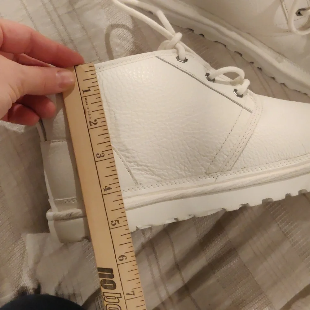 UGG Men's Neumel 1133777 Chukka White Leather Comfort Snow Ankle Boots Size 11